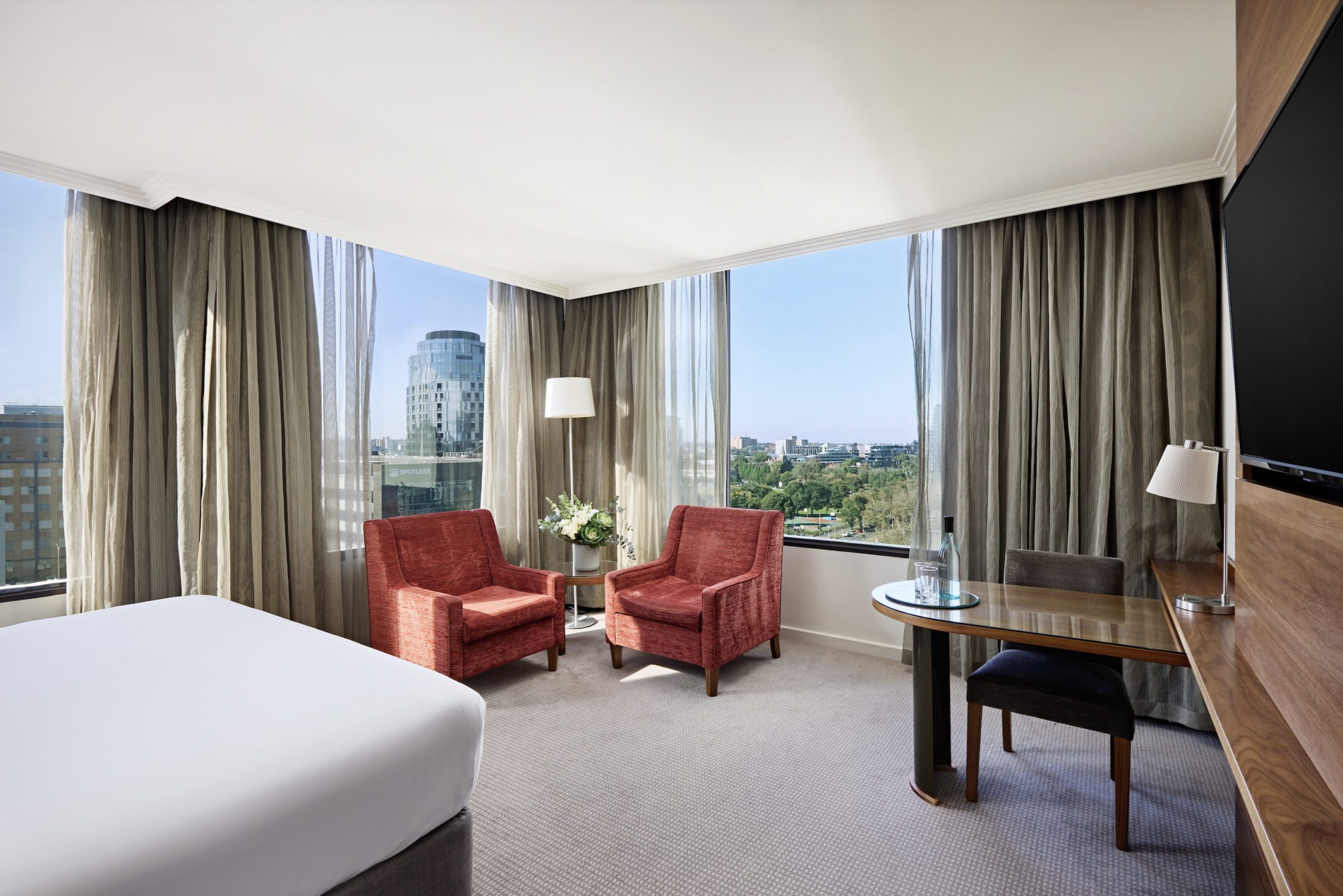 Melbourne deluxe hotel room