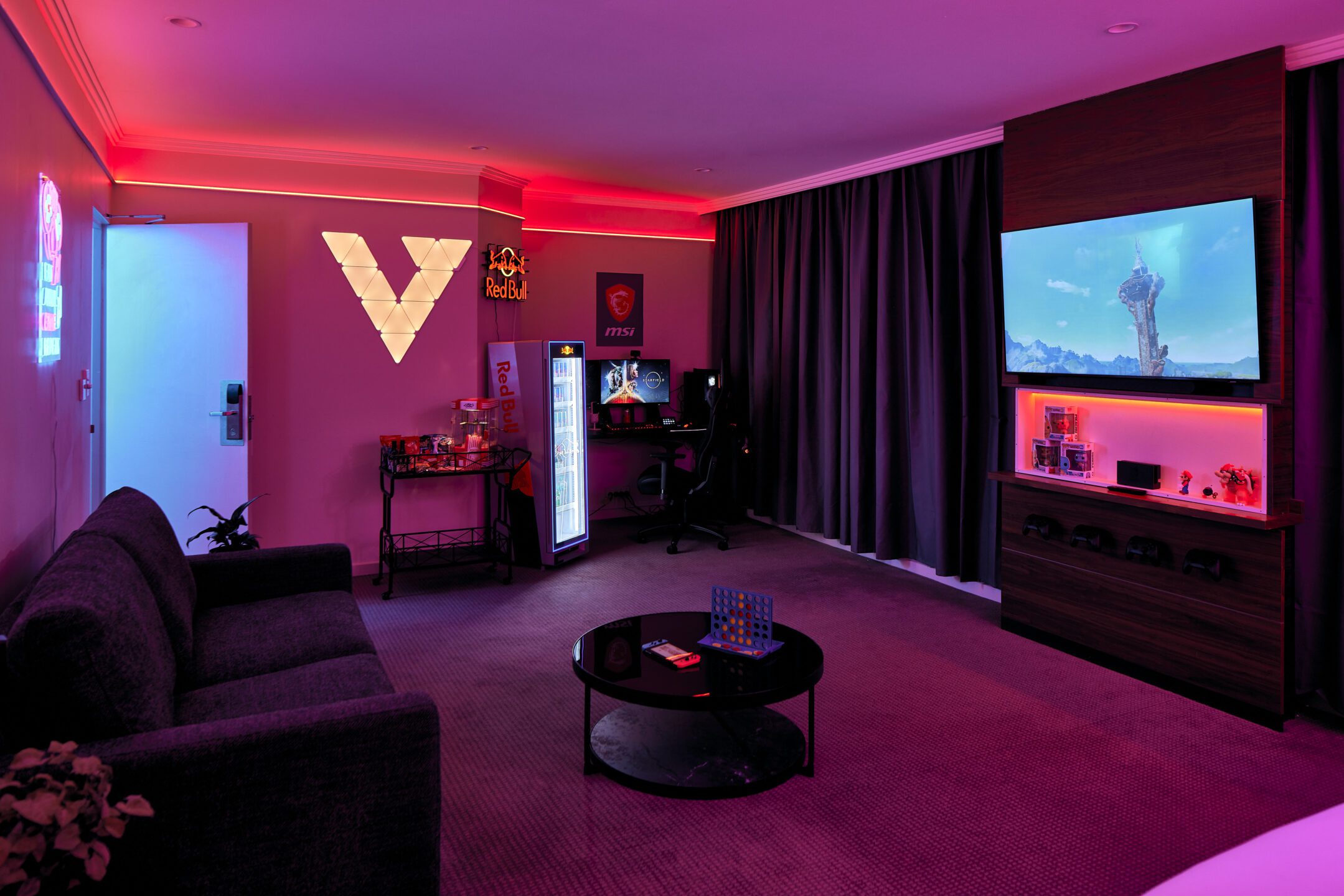 View Hotel - Gaming Room